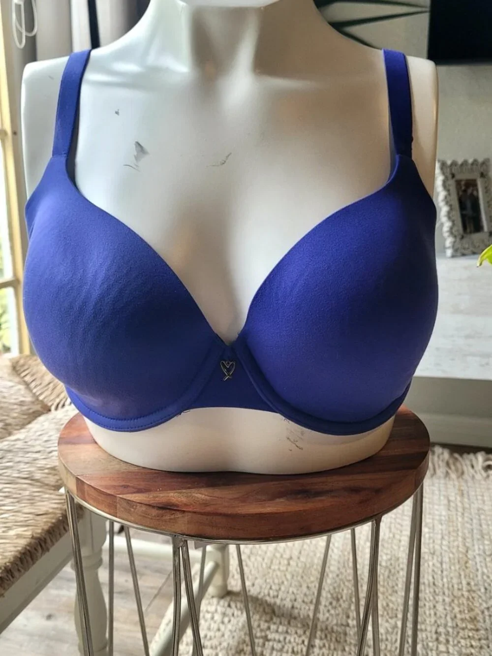 Victoria's Secret Blue Nylon Spandex Bra 34D with Heart Charm